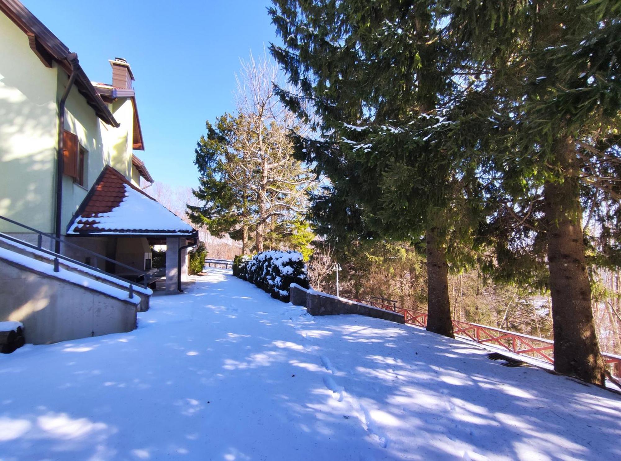 Kuca Za Odmor Cava Fuzine Villa Fužinski Benkovac Buitenkant foto